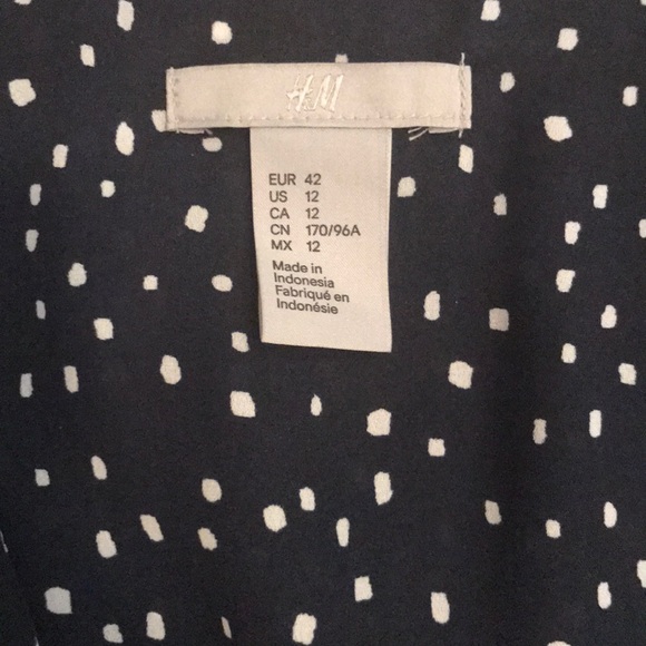 H&M Polka Dotted Blouse - Picture 2 of 5